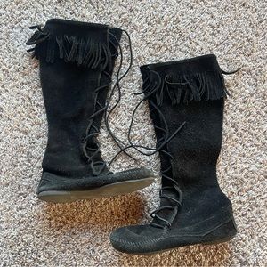 Minnetonka Lace Up Moccasins